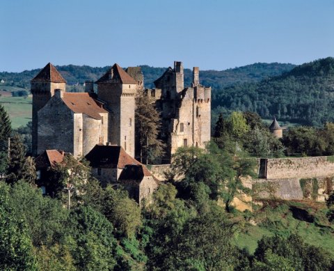 Réservez vos vacances au gîte Royère-de-Vassivière dans le Limousin