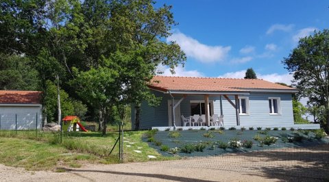 Louer un gîte pour découvrir le Lac de Vassivière dans le Limousin